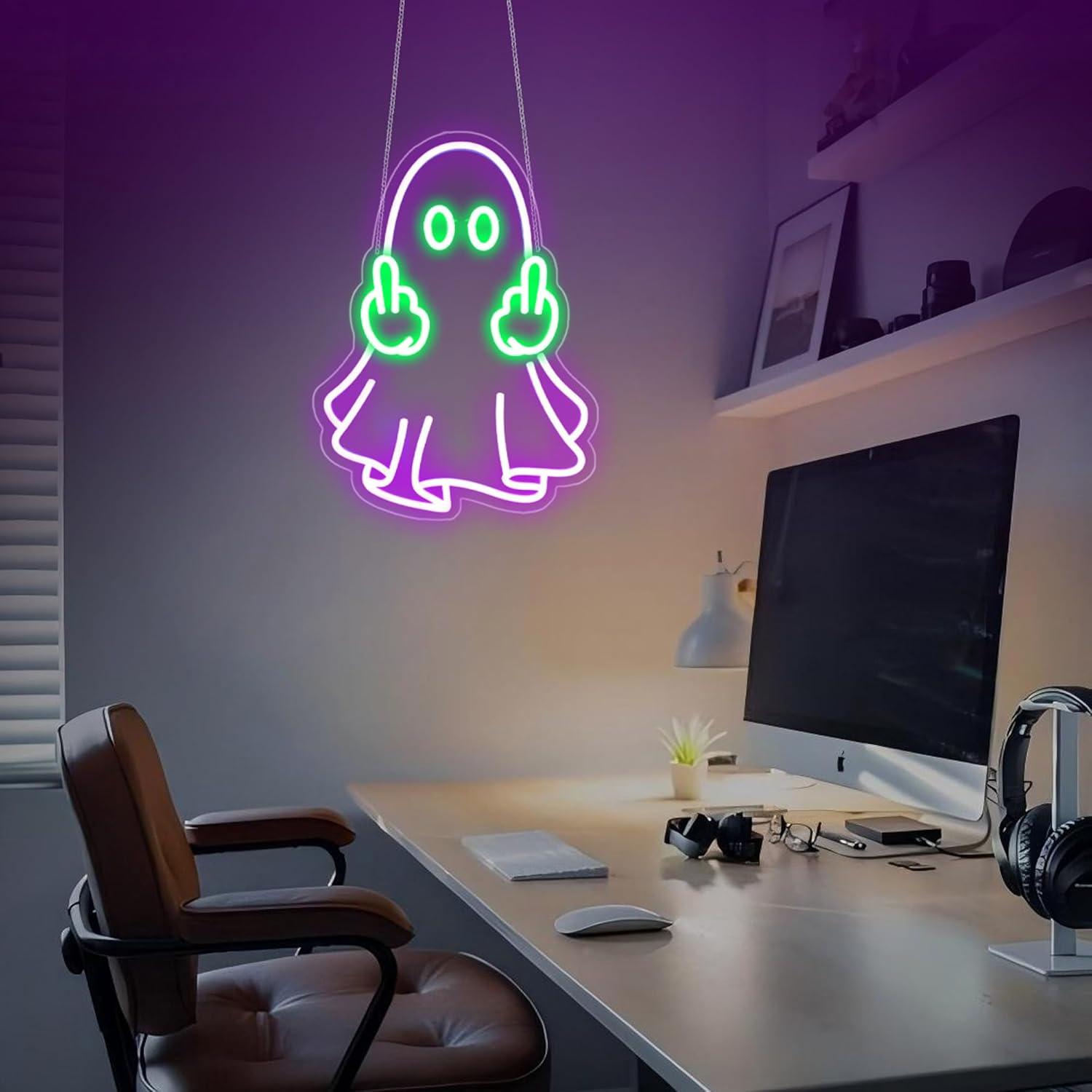 لافتة نيون على شكل شبح تعمل با - مراجعة Home Bar Signs وسعره